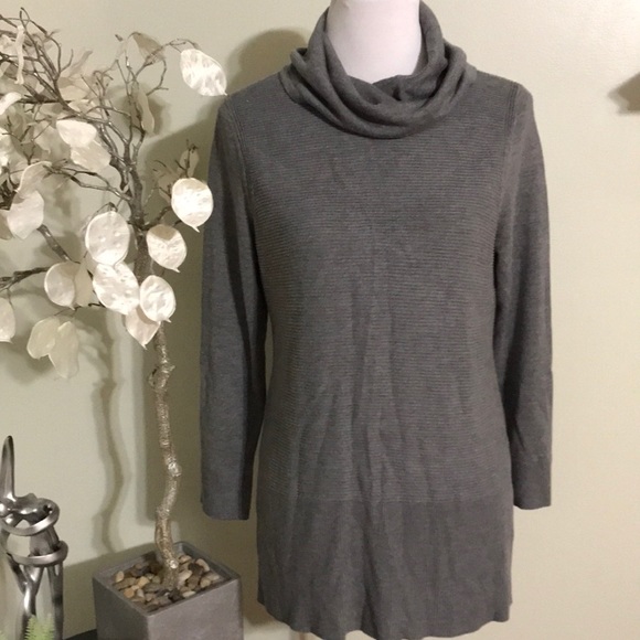 Adrienne Vittadini Sweaters - ADRIENNE VITTADINI TURTLENECK SWEATER